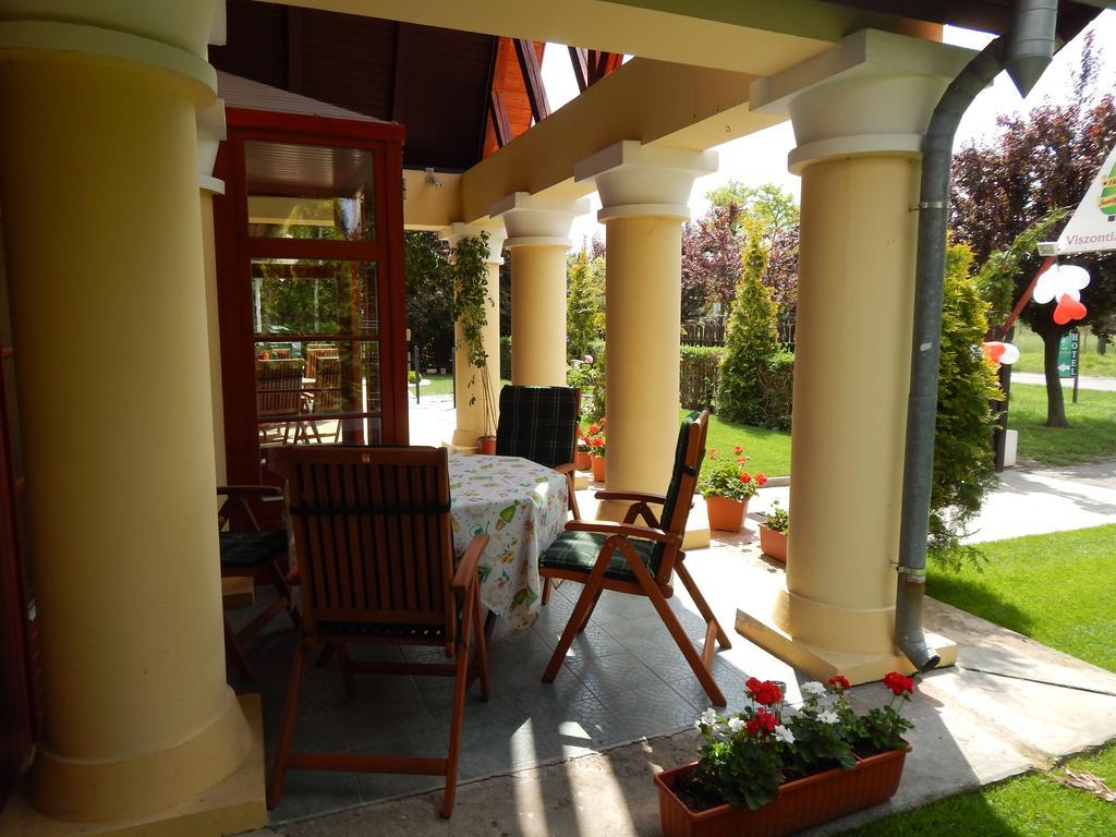 Juniperus Park Hotel Kecskemét Exterior foto